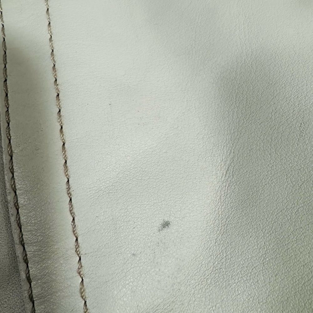 Coach Cream Shoulder Bag - Picture 15 of 16